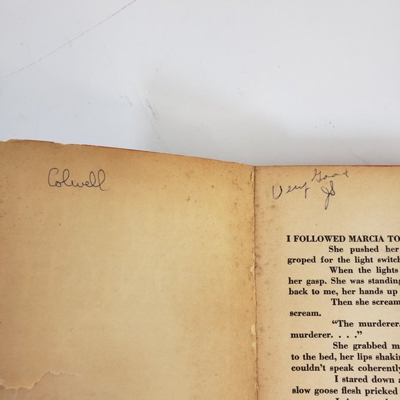 2 Mary Stewart Paperbacks Wildfire at Midnight 1962 & Nine Coaches Waiting 1963 - Picture 8 of 12